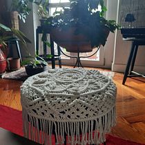 Il mio progetto del corso: Tecniche di macramè rotondo. Een project van Craft,  Interieurdecoratie, Textiel y Macramé van lisam - 20.09.2021
