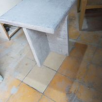 Mesa 40 x 40 . Een project van Craft, Meubelontwerp en -bouw, Interieurontwerp,  Interieur y DIY van Abril Parogui - 22.09.2021