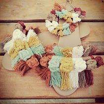 Il mio progetto del corso: Macramè: decora le tue pantofole e sandali. Un progetto di Design di accessori, Artigianato, Fiber Art e Macramè di alessandra.sorresina - 23.09.2021