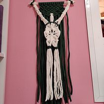 Mi Proyecto del curso: Macramé: nudos básicos y complejos . Accessor, Design, Interior Design, Decoration, Fiber Arts, and Macramé project by África Gutiérrez - 09.23.2021