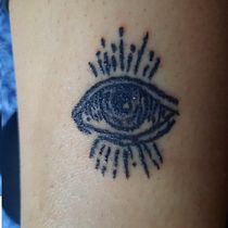 My project in Tattoo for Beginners course. Tattoo Design project by Dovilė Vekterytė - 09.22.2021