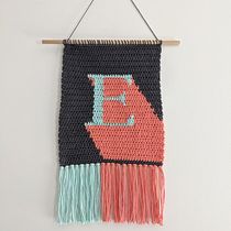 My project in Intarsia Crochet: Craft Your Own Tapestry course. Un progetto di Interior Design, Fiber Art, DIY e Uncinetto di makebelievegirl - 25.09.2021