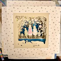 My project in Paper Cutting: Create Paper Scenes with Depth course. Un projet de Illustration traditionnelle, Artisanat, Conception éditoriale, Papercraft, Stor, telling, Reliure, Illustration jeunesse , et DIY de Liesl - 27.09.2021
