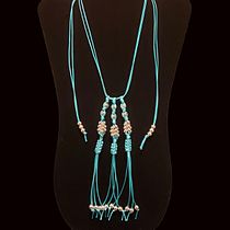 My project in Introduction to Artisanal Jewelry course. Un projet de Création d'accessoires, Artisanat , et Design de bijoux de Patricia Walschburger - 27.09.2021