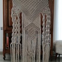 Mi Proyecto del curso: Técnicas de macramé circular. Een project van Craft,  Interieurdecoratie, Textiel y Macramé van giselmurarotto - 28.09.2021