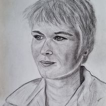My project in Artistic Charcoal Portraiture: Creating Atmosphere course. Ilustração tradicional, Artes plásticas, Desenho, Desenho de retrato, Desenho realista, e Desenho artístico projeto de karenvangerner - 28.09.2021