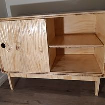 My project in Furniture Design and Construction for Beginners course. Un progetto di Artigianato, Design e creazione di mobili, Interior design e Falegnameria  di Leo Kwan - 30.09.2021