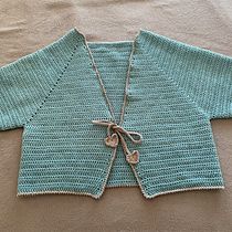 Meu projeto do curso:  Top-down: roupas de crochê sem costura. Un progetto di Fashion design, Fiber Art, DIY e Uncinetto di Beatriz Cavalcanti Juchem - 01.10.2021