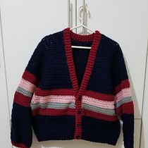 Mi Proyecto del curso:  Top-down: prendas a crochet de una sola pieza. Un progetto di Fashion design, Fiber Art, DIY e Uncinetto di Flore Orbegoso - 04.10.2021