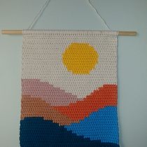 My project in Intarsia Crochet: Craft Your Own Tapestry course. Un progetto di Interior Design, Fiber Art, DIY e Uncinetto di juliapn101 - 06.10.2021