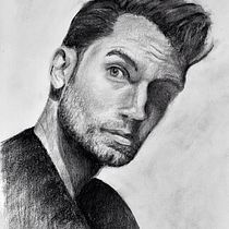 My project in Artistic Portrait Drawing: Capture Authentic Expressions course. Un projet de Illustration traditionnelle, Beaux Arts, Esquisse , Dessin au cra, on, Dessin, Dessin de portrait, Dessin réaliste, Dessin artistique , et Dessin anatomique de Kelly Marks Strauss - 06.10.2021