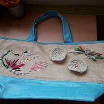 Mi cartera vieja y renovada. Accessor, Design, Jewelr, Design, Fashion Design, and Embroider project by Pamela Ried Molina - 10.07.2021