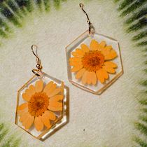 Mi Proyecto del curso: Diseño de joyería en resina. Design de acessórios, Artesanato, Design de joias, e DIY projeto de Laura Guerrero Baltasar - 08.10.2021