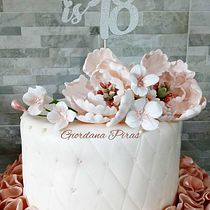 Il mio progetto del corso: Fiori di zucchero per cake design. Design, e DIY projeto de Giordana Piras - 09.10.2021