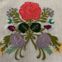My project in Embroidery Technique with the Stem Stitch course. Bordado projeto de Erin Mohr - 10.10.2021