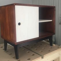 Mi Proyecto del curso: Diseño y construcción de muebles para principiantes. Un progetto di Artigianato, Design e creazione di mobili, Interior design, DIY e Falegnameria  di Mario Jurado - 11.10.2021