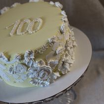 Mi Proyecto del curso: Cake design: técnicas decorativas modernas. DIY, and Design project by Laura Arce - 10.11.2021