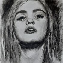 Chica de Sara. Ilustração tradicional, Artes plásticas, Desenho de retrato, Desenho realista, Desenho artístico, e Pintura projeto de Maria Cruz Urgellés Sardón - 13.10.2021