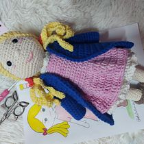 Mi Proyecto del curso: Amigurumi: diseño de ropa, pelo y complementos. Un progetto di Artigianato, Design di giocattoli, Fiber Art, Uncinetto e Amigurumi di Daniela Pardo Toro - 19.10.2021