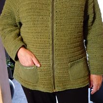 Mi Proyecto del curso:  Top-down: prendas a crochet de una sola pieza. Un progetto di Fashion design, Fiber Art, DIY e Uncinetto di Lucy Off - 15.10.2021