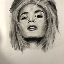 My project in Artistic Charcoal Portraiture: Creating Atmosphere course. Ilustração tradicional, Artes plásticas, Desenho, Desenho de retrato, Desenho realista, e Desenho artístico projeto de jairodacosta - 16.10.2021