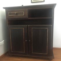 restauro armário baixo multiuso para quarto. Un progetto di Design e creazione di mobili, Interior design, Falegnameria , Artigianato, DIY, Upc e cling di Marcos Lisboa - 16.10.2021
