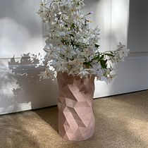 My project in Geometric Handmade Molds: Design 3D-faceted Objects course. Design, Accessor, Design, Arts, Crafts, Fine Arts, Interior Design, Decoration, Interior Decoration, and DIY project by Bavani Ratnam - 10.18.2021
