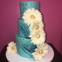 My project in Cake Design: Modern Decorating Techniques course. DIY, and Design project by beladonna1224 - 10.15.2021