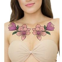 Meu projeto do curso: Design de tatuagem botânica com Procreate. Projekt z dziedziny Trad, c, jna ilustracja, Ilustracja c, frowa, Projektowanie tatuaż, R i sunek botaniczn użytkownika Caroline de Paula - 19.10.2021