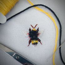 My project in Miniature Needlework: Make Embroidered Jewelry course. Un projet de Broderie , et Design de bijoux de Silvia Iori - 19.10.2021