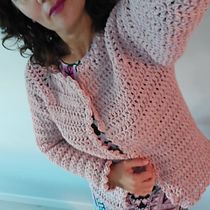 Mi Proyecto del curso:  Top-down: prendas a crochet de una sola pieza. Un progetto di Fashion design, Fiber Art, DIY e Uncinetto di Susi Di - 22.10.2021