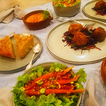 My project in Food Styling: The Art of Plating course. Design, Food Photograph, and DIY project by Marie - 10.30.2021