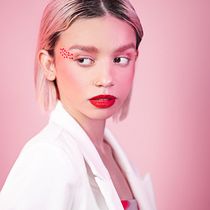 RETRATO Rosa . Photograph, Portrait Photograph, and Photographic Lighting project by KAREN GUERRERO - 11.02.2021