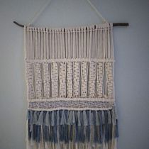 My project in Introduction to Macramé: Creation of a Decorative Tapestry course Ein Projekt aus dem Bereich Erweiterungsentwicklung, H, werk, Innendesign, Dekoration von Innenräumen, Weben und Makramee von devettos - 03.11.2021