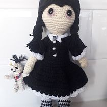 Mi Proyecto del curso: Amigurumi: diseño de ropa, pelo y complementos. Een project van Craft, Speelgoedontwerp, Textiel, Haken y Amigurumi van avillarsors - 06.11.2021