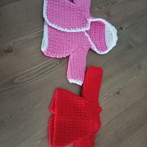 Mi Proyecto del curso: Amigurumi: diseño de ropa, pelo y complementos. Een project van Craft, Speelgoedontwerp, Textiel, Haken y Amigurumi van tinamr1960 - 08.11.2021