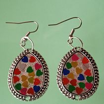Mi Proyecto del curso: Diseño de joyería en resina. Design de acessórios, Artesanato, Design de joias, e DIY projeto de Doris Bravo Murillo - 08.11.2021