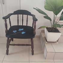 Mi Proyecto del curso: Upcycling de muebles vintage con técnicas de pintura. Artesanato, Design e fabricação de móveis, Design de interiores, Pintura, DIY, Marcenaria, Upc, e cling projeto de Mariana Paredes - 14.11.2021