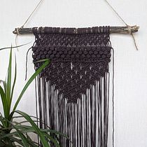 My project in Macramé: Basic and Complex Knots course. Accessor, Design, Interior Design, Decoration, Fiber Arts, Macramé, and Textile Design project by Darya Churilina - 11.16.2021