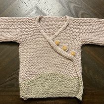 Mi Proyecto del curso: Tejido de punto para prendas infantiles. Un progetto di Fashion design, Fiber Art e DIY di Paola Goytia - 11.11.2021