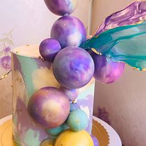 Mi Proyecto del curso: Cake design: purple dreams. Design, and DIY project by Leonella Pacheco - 11.18.2021