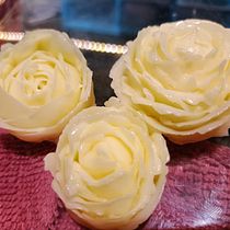 My project in Decorative Buttercream Flowers for Cake Design course. Design, and DIY project by Mary Grace Palanca-Zapanta - 11.19.2021