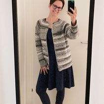 My project in  Top-Down: One-Piece Crocheted Garments  course. Un progetto di Fashion design, Fiber Art, DIY e Uncinetto di Gerlinde Seebacher - 20.11.2021