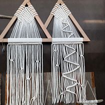 Mein Kursprojekt: Einführung zum Makramee-Wandteppich. Un progetto di Design di accessori, Artigianato, Fiber Art e Macramè di Jolanda Studinger - 21.11.2021