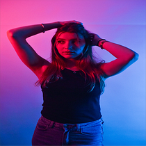 Mi Proyecto del curso: Iluminación creativa para retratos fotográficos. Un proyecto de Fotografía, Fotografía de retrato, Iluminación fotográfica, Fotografía de estudio y Fotografía artística de Andrés Felipe Posada Ospina - 21.11.2021
