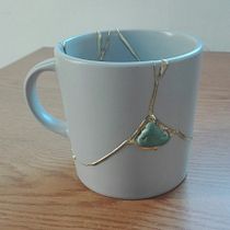 Il mio progetto del corso: Introduzione al kintsugi: ripara la ceramica con l’oro. Artesanato, Artes plásticas, Cerâmica, e DIY projeto de scarti - 24.11.2021