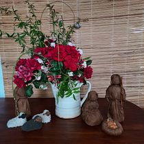 Mi Proyecto del curso: Decoración floral: crea composiciones alegres y coloridas Ein Projekt aus dem Bereich Innendesign, L, schaftsbau, Dekoration von Innenräumen, DIY und Blumen- und Pflanzendesign von Valentina Fernández Malinverno - 29.11.2021