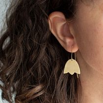 My project in Design and Make Brass Jewelry from Scratch course. Un projet de Création d'accessoires, Artisanat, Design de bijoux , et DIY de Irina Tinca - 30.11.2021