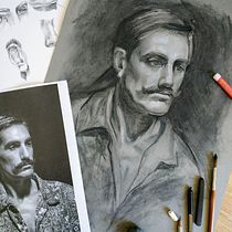 Mój projekt z kursu: Realistyczny portret węglem. Ilustração tradicional, Artes plásticas, Desenho, Desenho de retrato, e Desenho realista projeto de basia_b - 02.12.2021