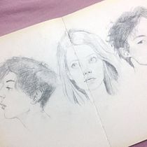 My project in Portrait Sketchbooking: Explore the Human Face course. Een project van  Schetsen,  Tekening,  Portrettekening,  Artistieke tekening y Sketchbook van milkpastille - 04.12.2021